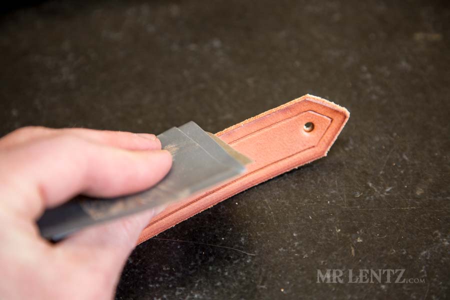 fine sanding retaining strap