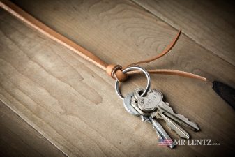 knot on the knot keychain