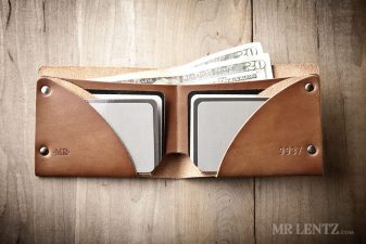 bifold wallet
