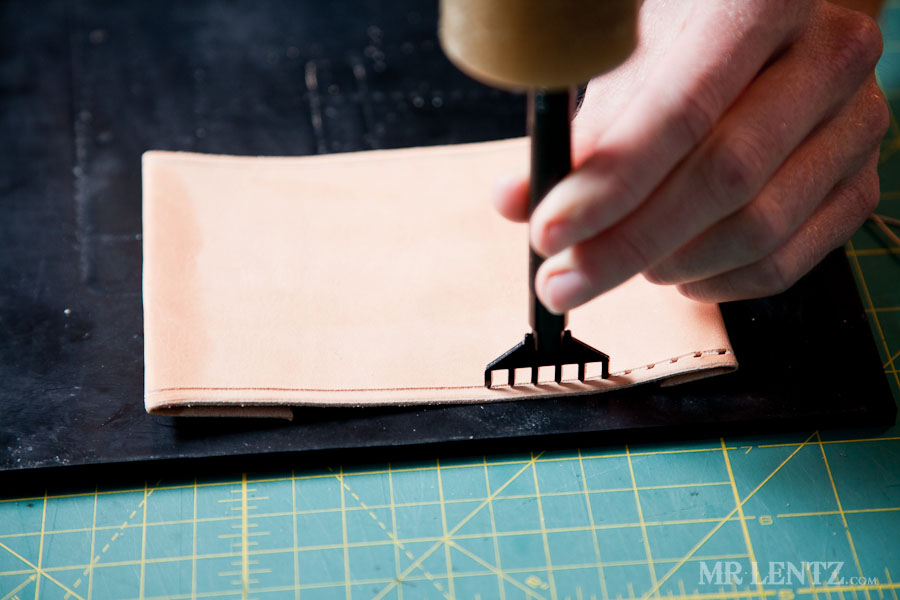 LeatherCardWalletTut_0077