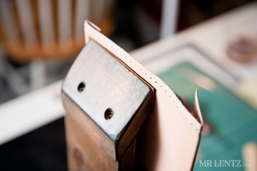 LeatherCardWalletTut_0083