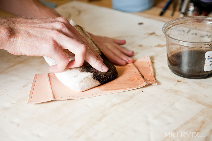 LeatherCardWalletTut_0118