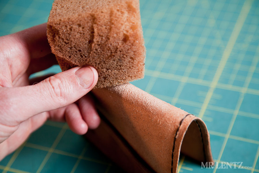 LeatherCardWalletTut_0165