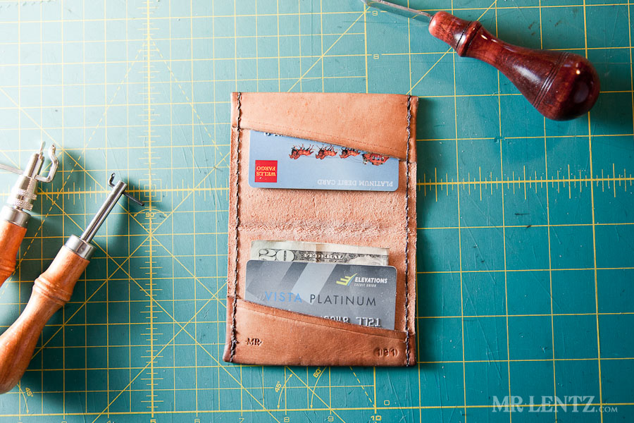 LeatherCardWalletTut_0175