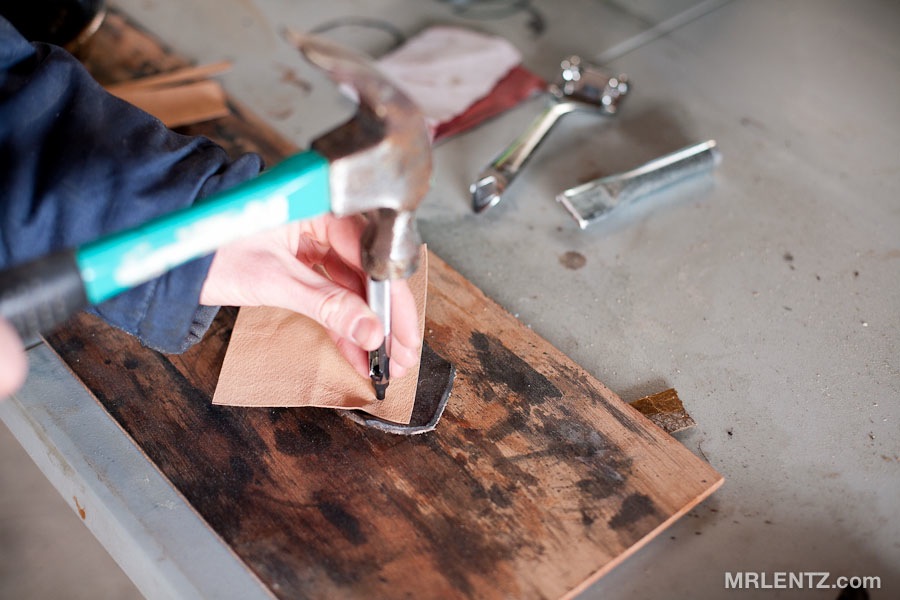 MakingOfStrapWallet01_0113.jpg