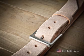 rough side out gun belt close up