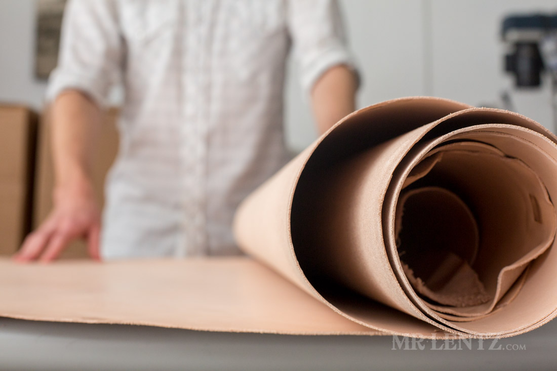 full grain vegetable tanned leather for wallets