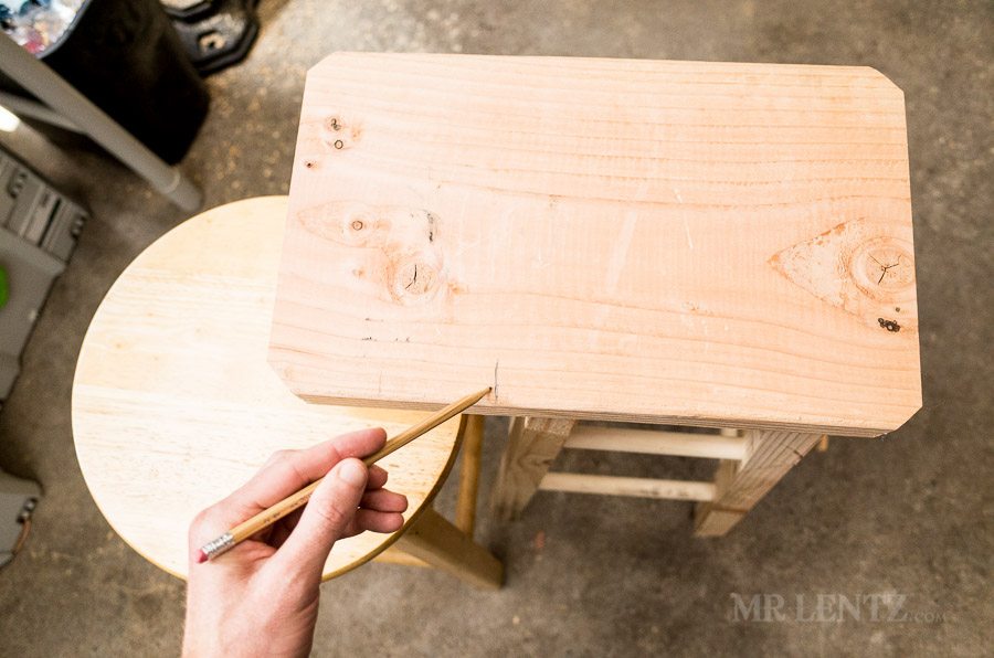 wood-stool-diy-ho-to-make-bar-stool-tutorial_0101